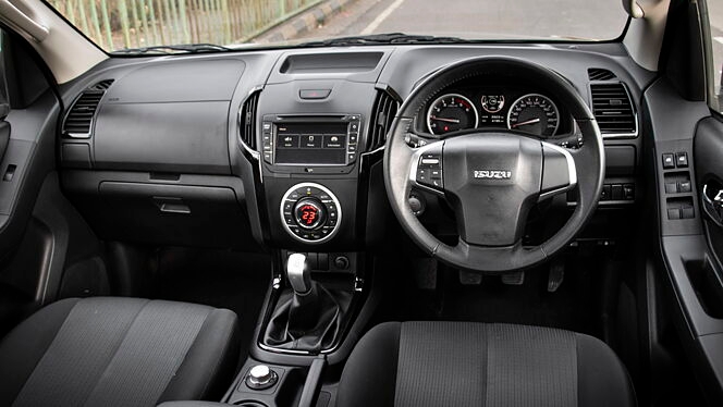 Isuzu D-Max Dashboard