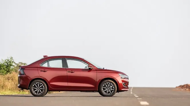 Maruti Suzuki Dzire Right Side View