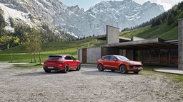 Porsche Macan Right Front Three Quarter