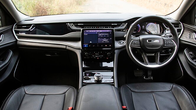 Jeep Grand Cherokee Dashboard
