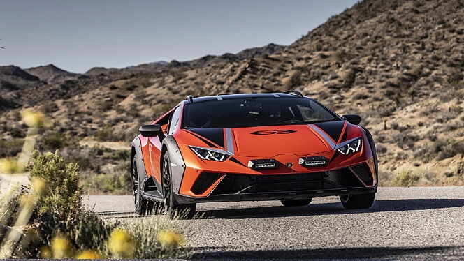 Lamborghini Huracan Sterrato Front View