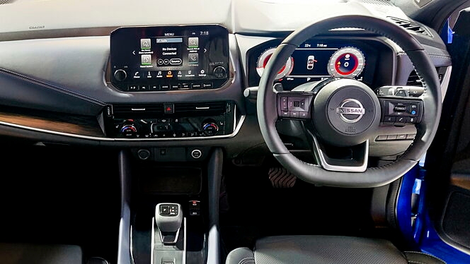 Nissan Qashqai Steering Wheel