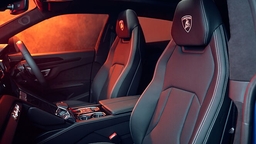 Lamborghini Urus S Front Row Seats