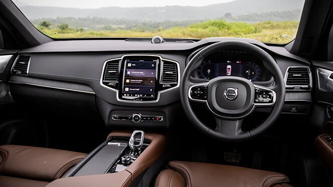 Volvo XC90 Dashboard