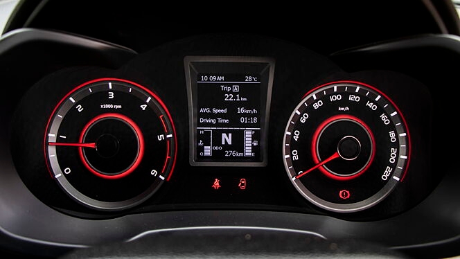 Mahindra XUV300 Instrument Cluster