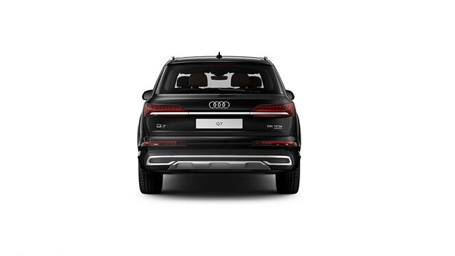 Audi Q7 Rear View
