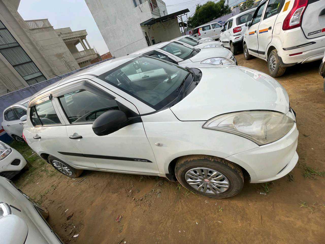 EXTERIOR image for MARUTI SUZUKI DZIRE LXI CNG
