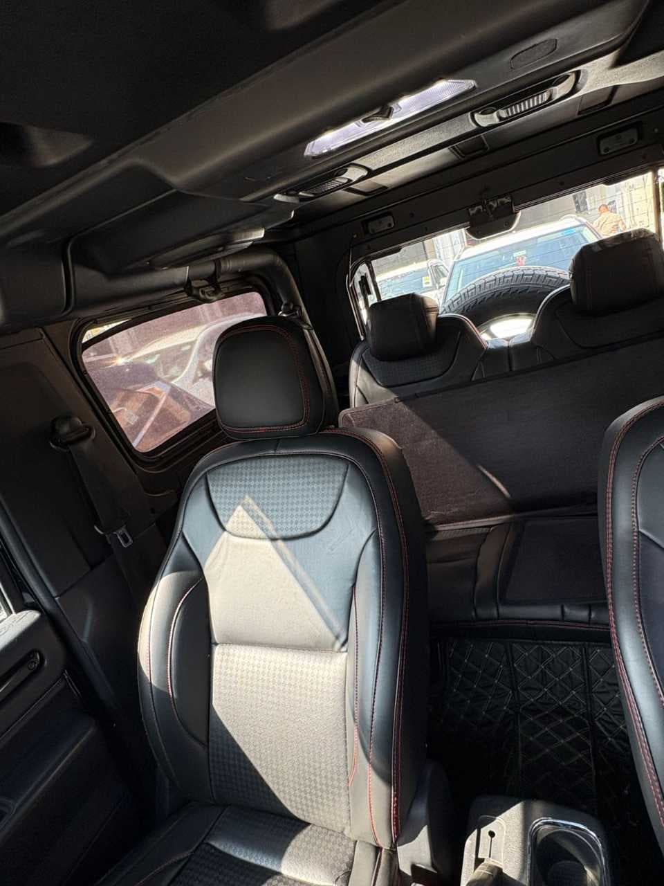 INTERIOR image for THAR LX D AT 4WD 4S HT