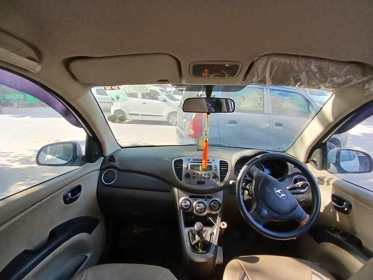 INTERIOR image for I 10 PETROL