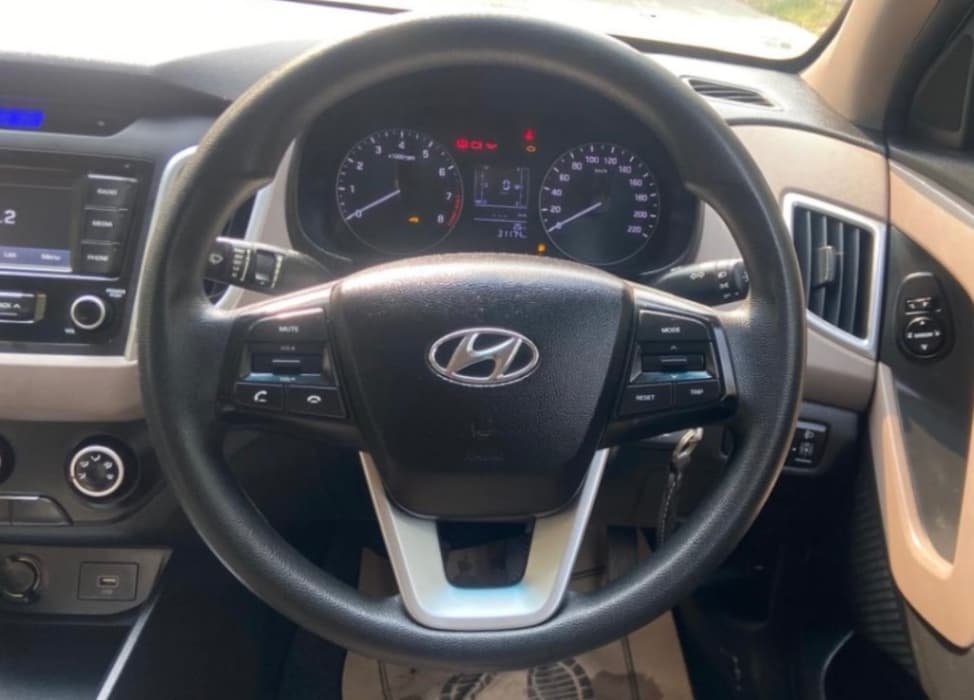 INTERIOR image for Creta