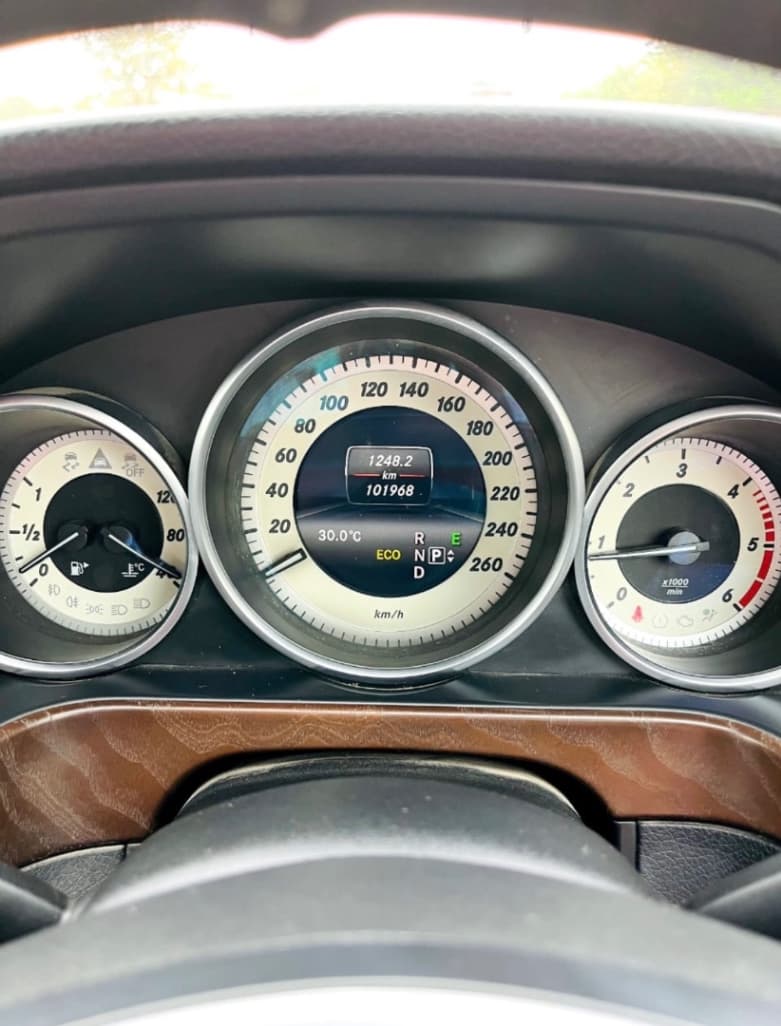 Mercedes-Benz undefined