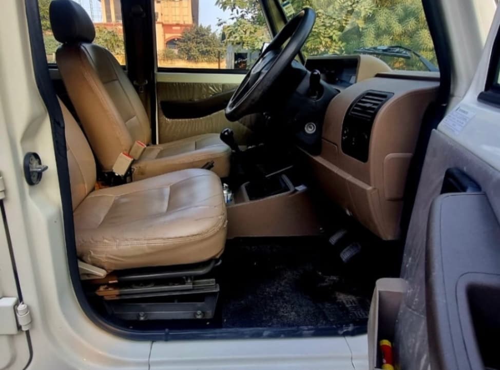 INTERIOR image for MAHINDRA BOLERO B6 BS-VI
