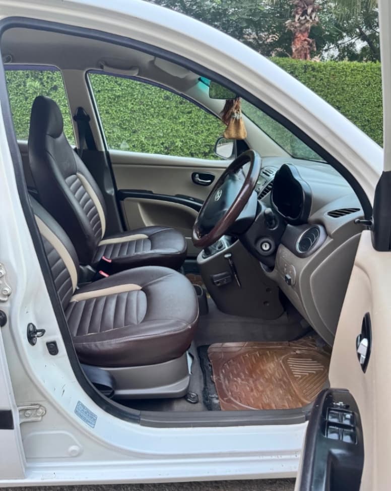 INTERIOR image for i10 Sportz 1.1 Solid BS-1V