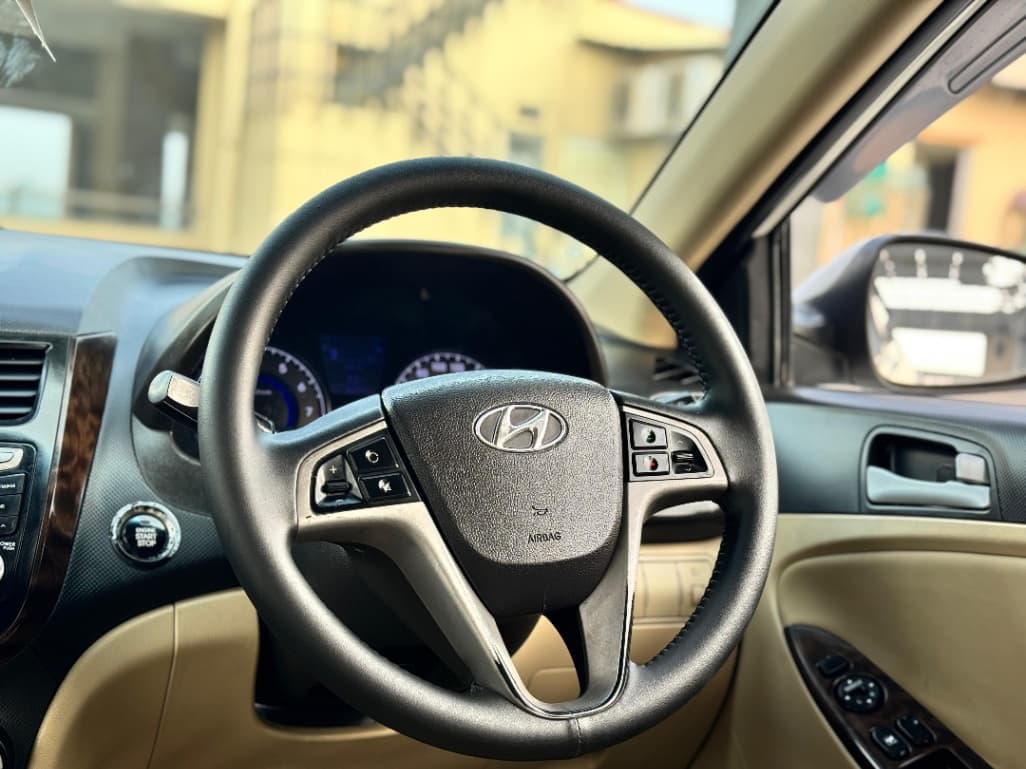 INTERIOR image for VERNA FL 1.6 VTVT S(O)