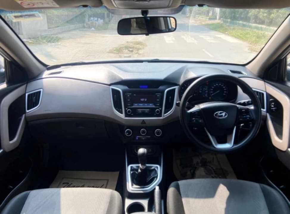 INTERIOR image for Creta