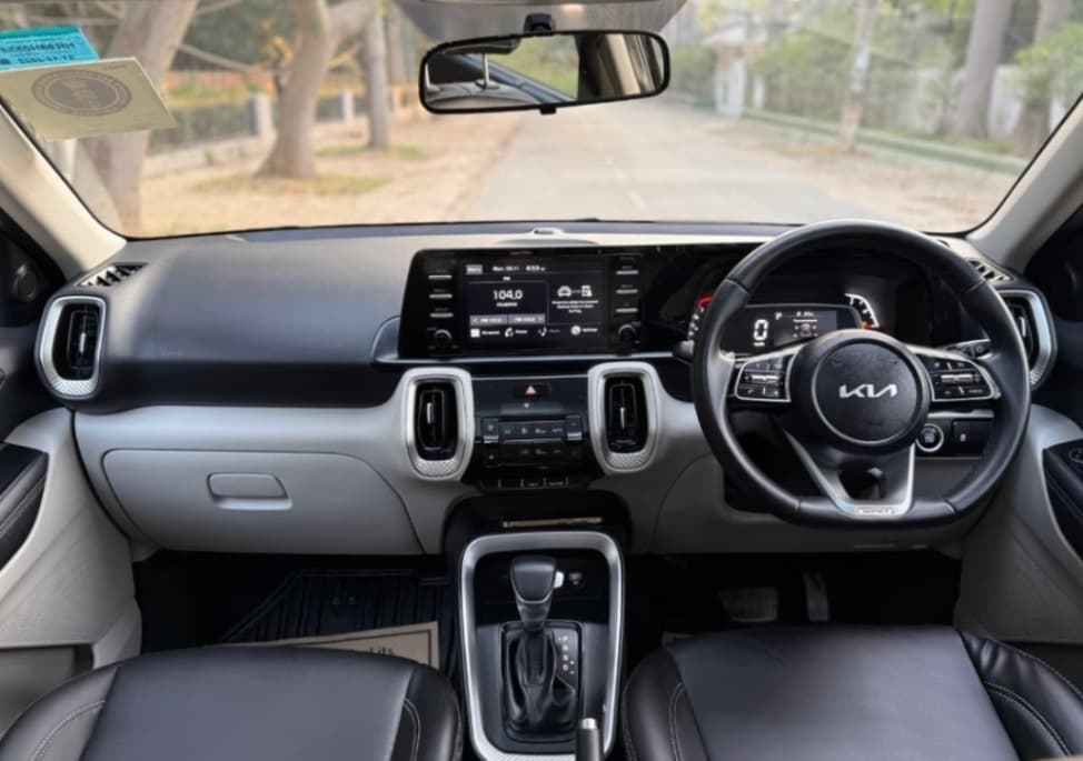 INTERIOR image for SONET G1.0T 7DCT HTX