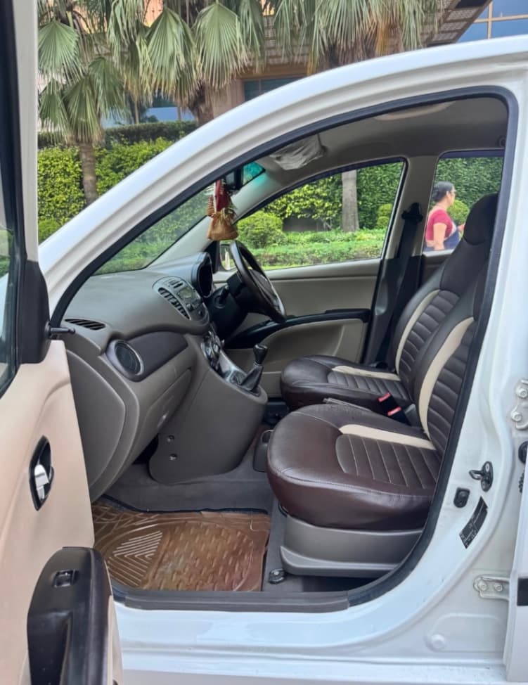 INTERIOR image for i10 Sportz 1.1 Solid BS-1V