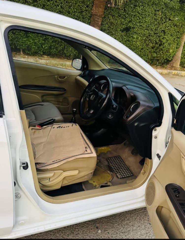 INTERIOR image for AMAZE 1.2 S MT