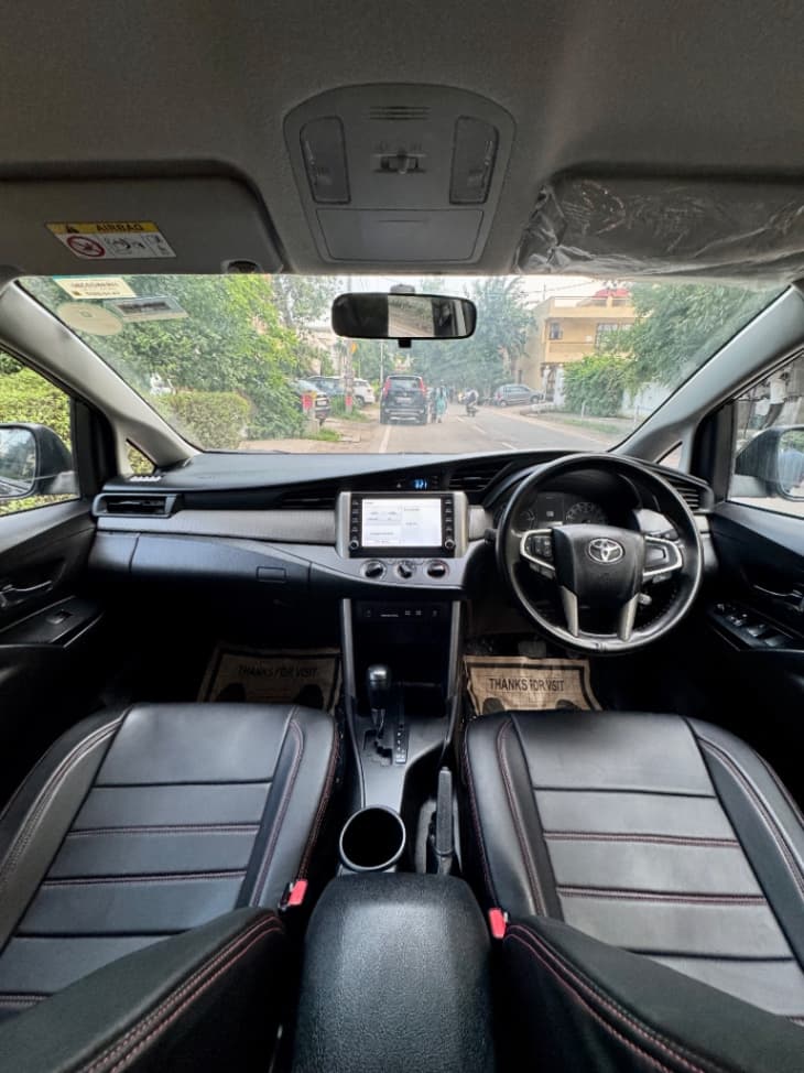 INTERIOR image for INNOVA CRYSTA 2.4G (AT)