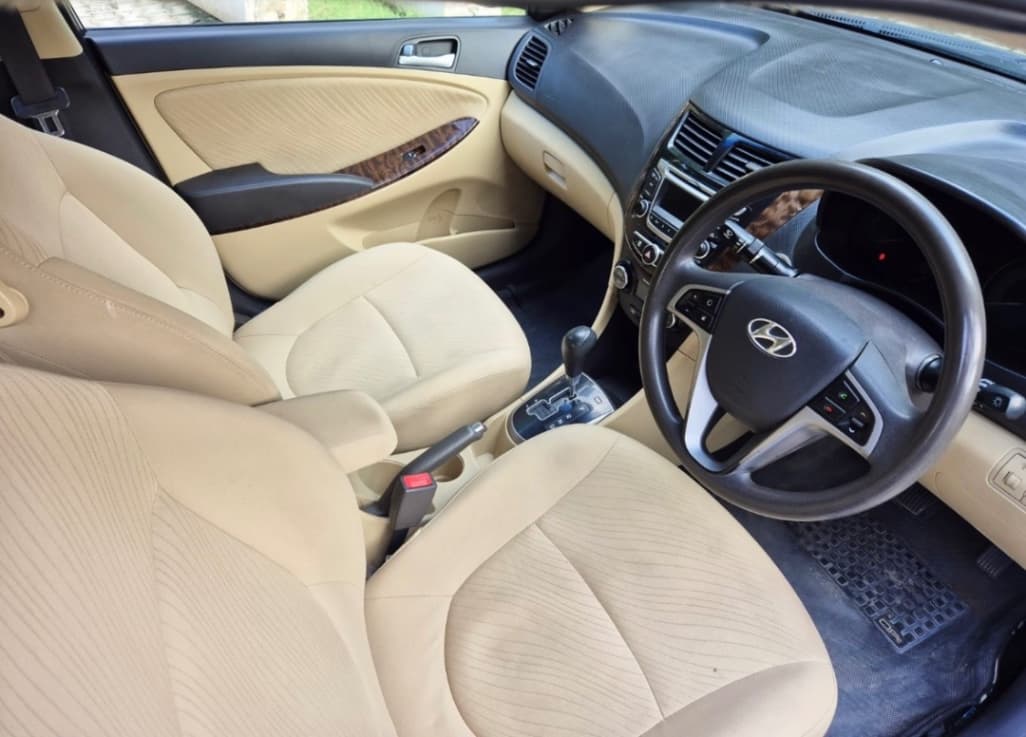 INTERIOR image for Verna