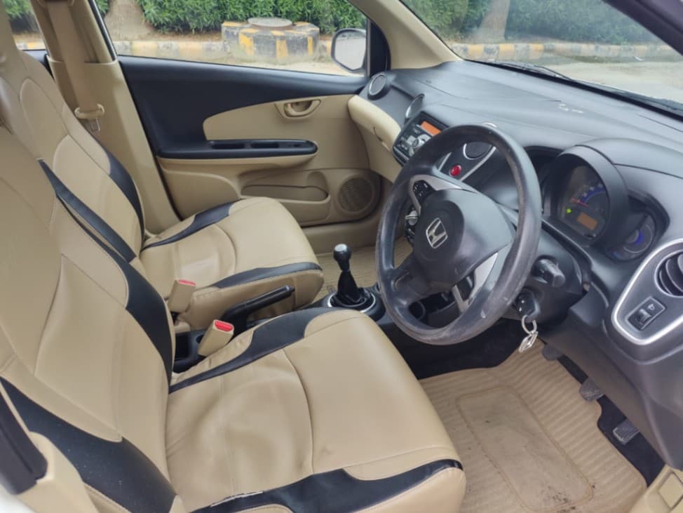 INTERIOR image for MOBILIO VMT (I VTEC) (Non Meta
