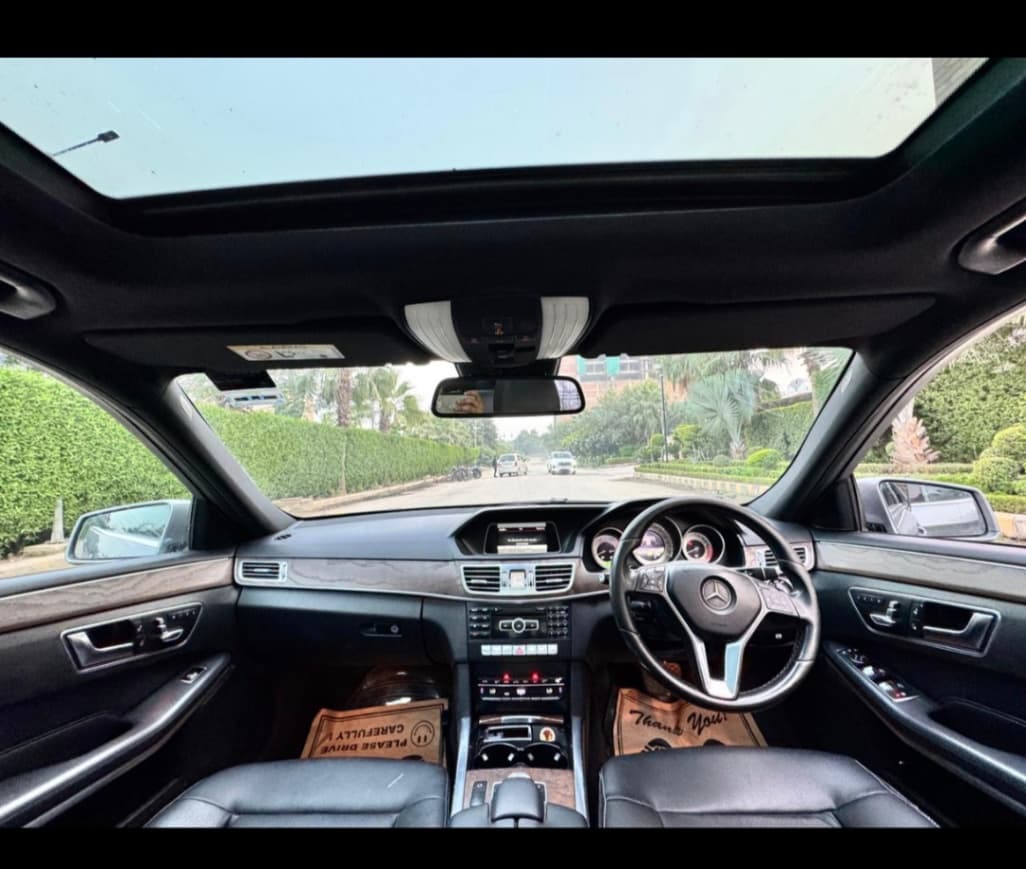 INTERIOR image for E200