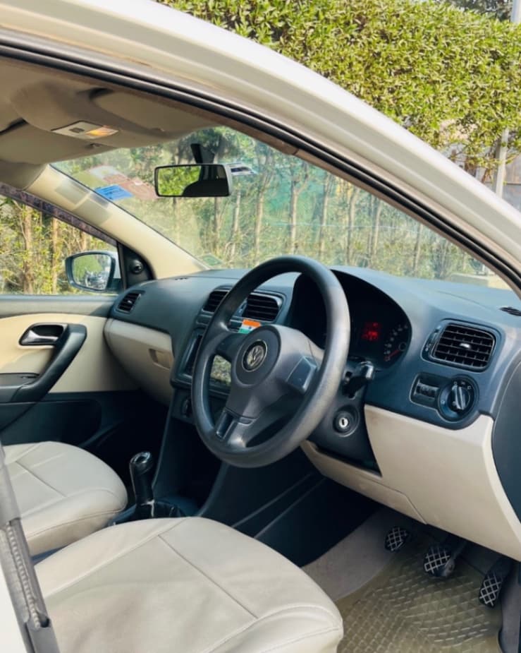 INTERIOR image for POLO
