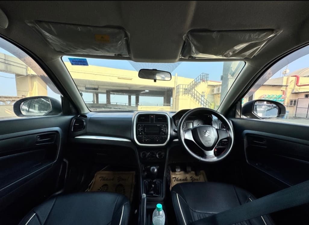 INTERIOR image for V. BREZZA LXI