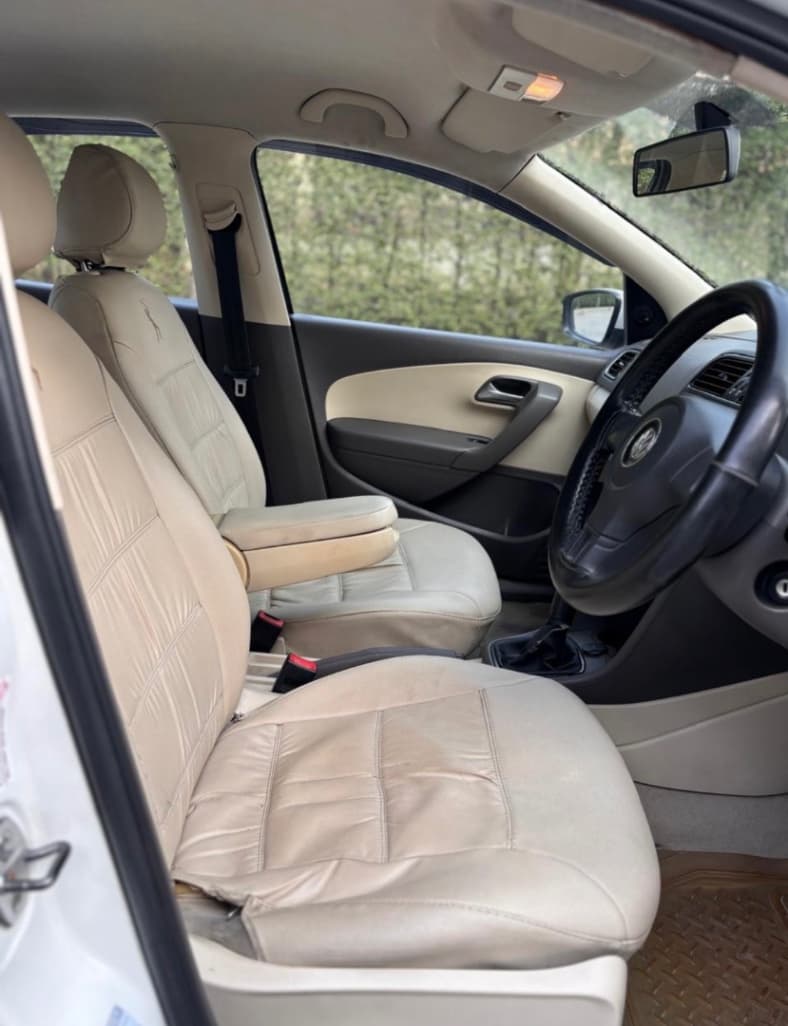 Volkswagen Vento [2010-2012]