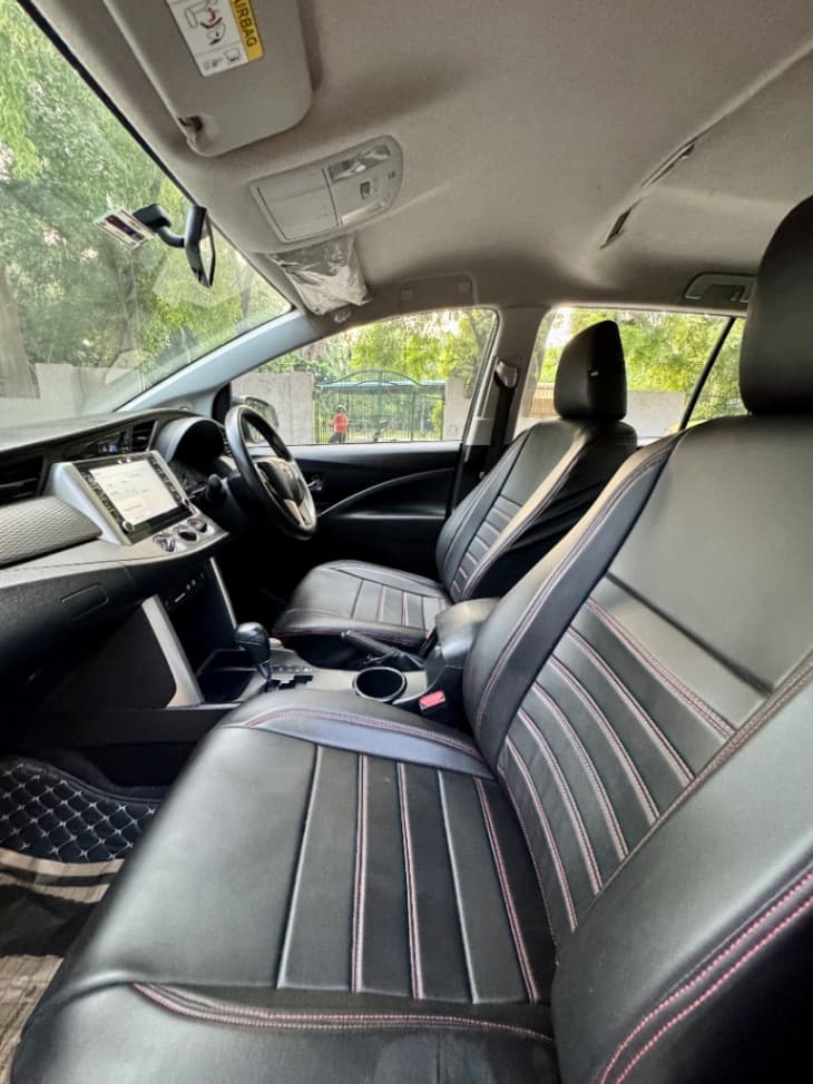 INTERIOR image for INNOVA CRYSTA 2.4G (AT)