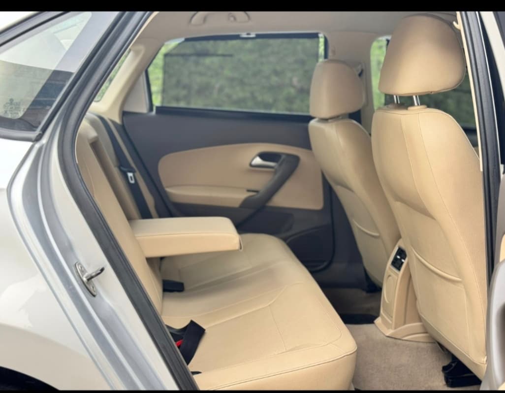 INTERIOR image for VENTO 1.2 TSI HIGHLINE