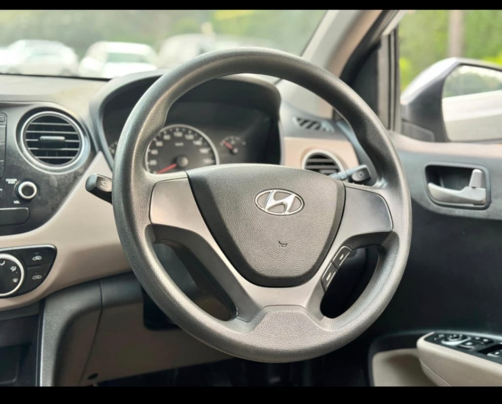 INTERIOR image for GRAND I 10