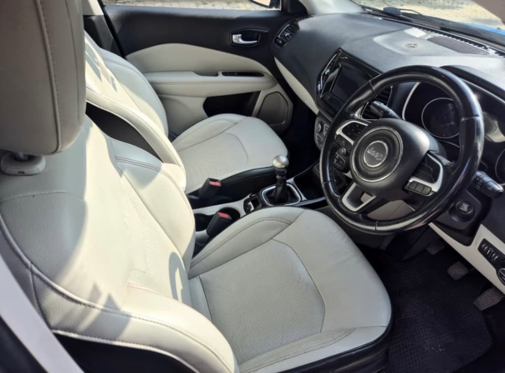 INTERIOR image for COMPASS LIMITED 2.0D