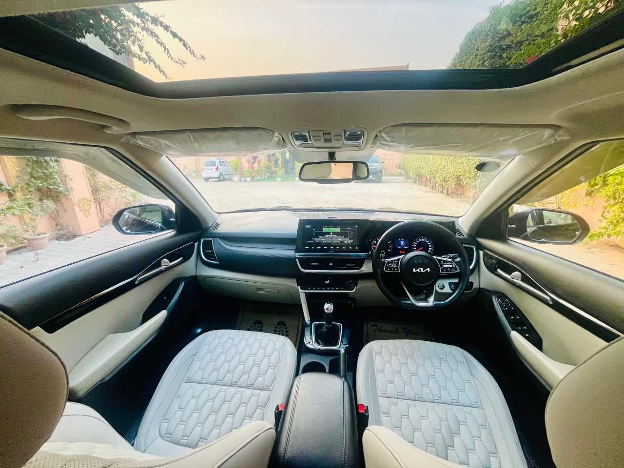 INTERIOR image for Kia SELTOS G1.5 6MT HTX