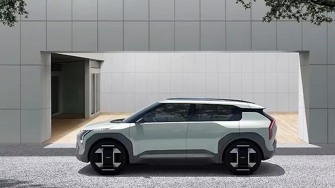 Kia EV3 Left Side View