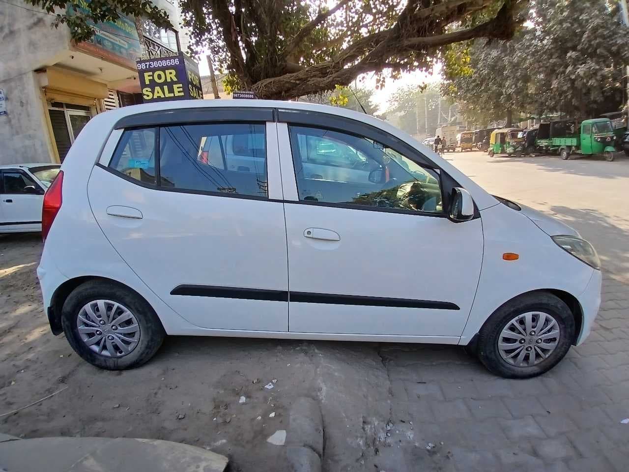 EXTERIOR image for I 10 PETROL