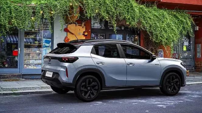 Volkswagen Tera SUV Right Side View