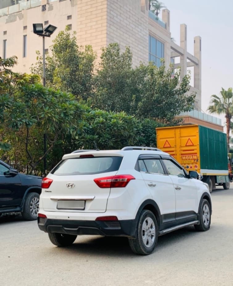 LOOK_AROUND image for Creta