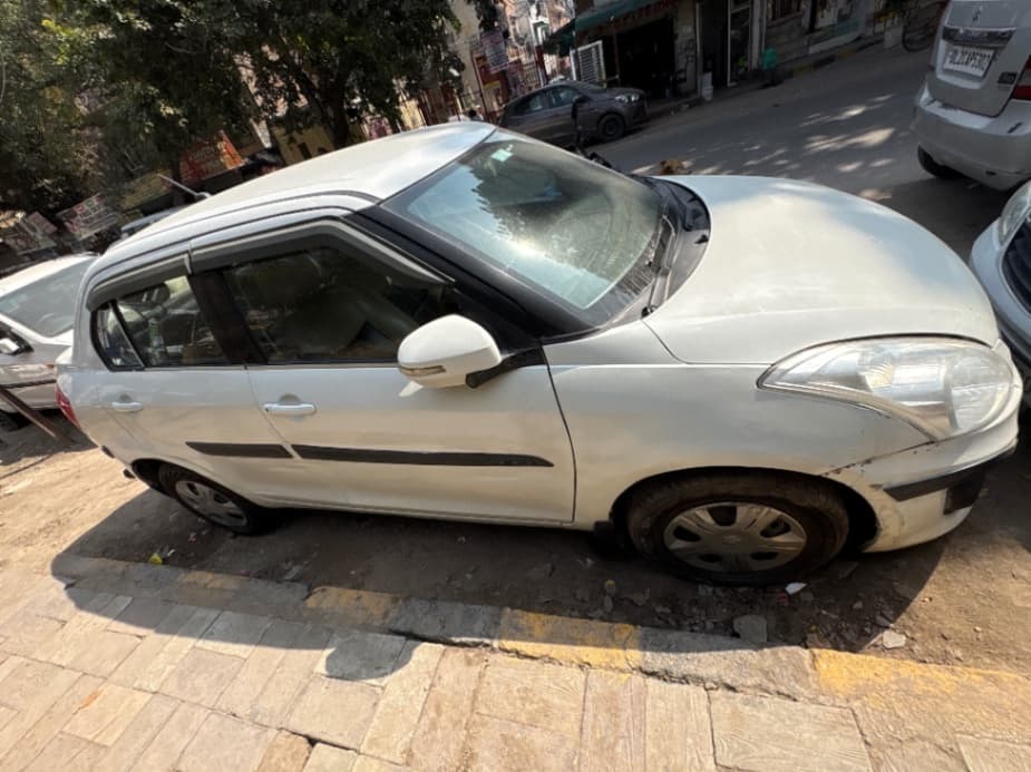 LOOK_AROUND image for Dzire