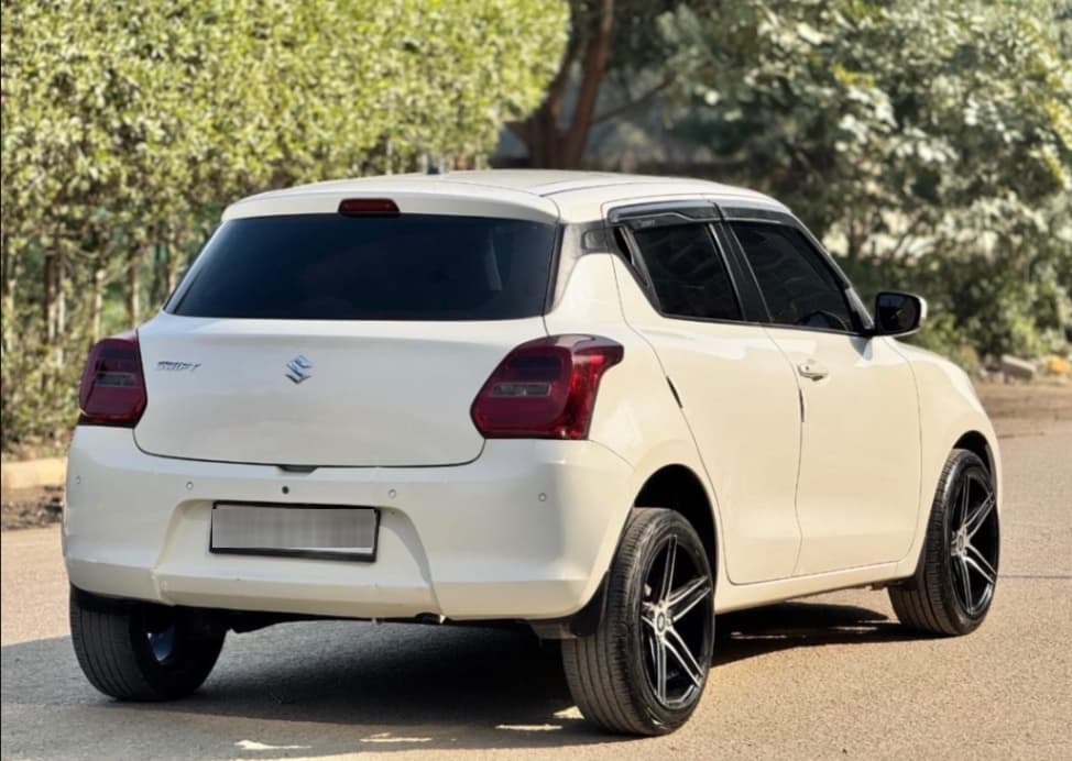 LOOK_AROUND image for Swift