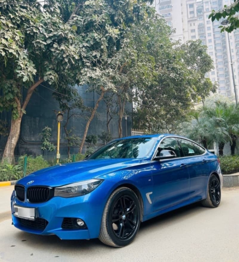 LOOK_AROUND image for 330i