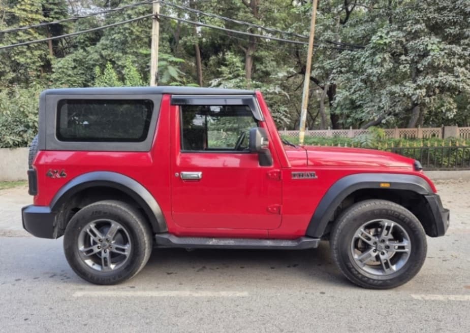 LOOK_AROUND image for THAR LX D AT 4WD 4S HT