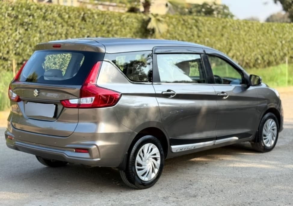 LOOK_AROUND image for Ertiga